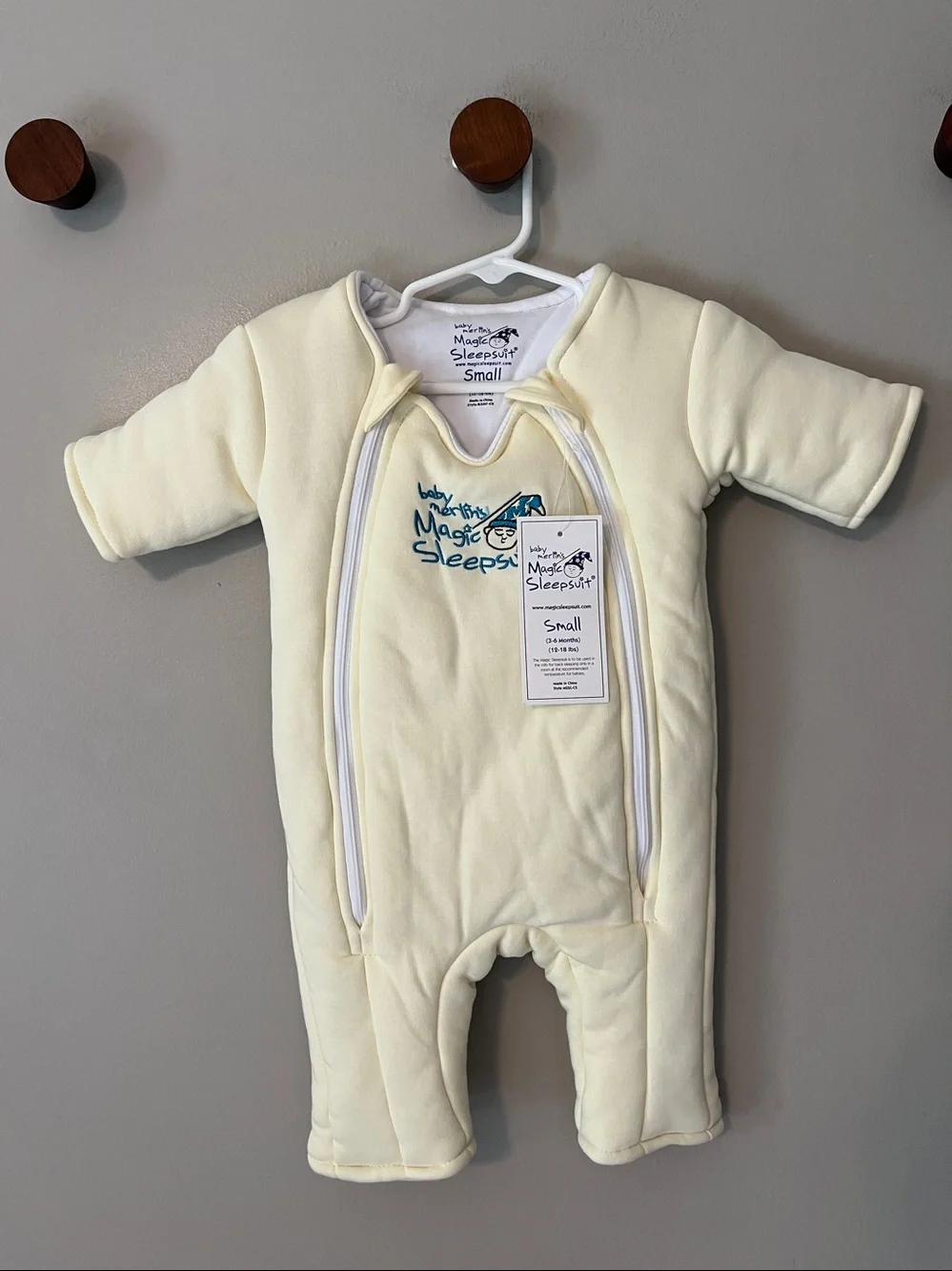New! Baby Merlin's Magic Sleepsuit Swaddle Transition Size Small 3-6 months